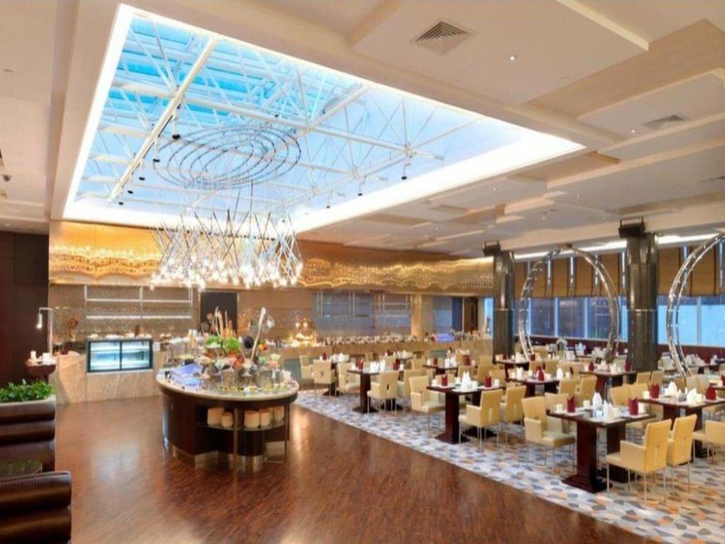 Golden Eagle Summit Hotel Downtown Нанкін Екстер'єр фото